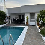 Platanos Villa